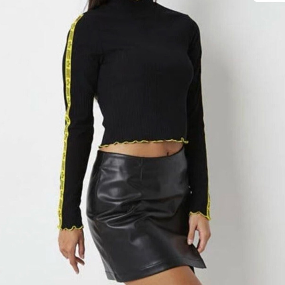 NWT Y2K Juicy Couture Black Top w/ Neon Yellow Logo Stripe and Mock Neck Size XL